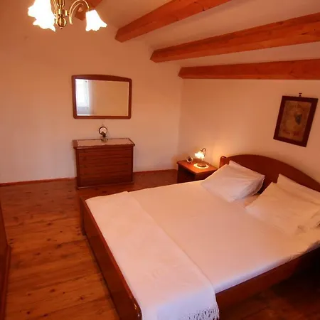 Krista Holiday home
